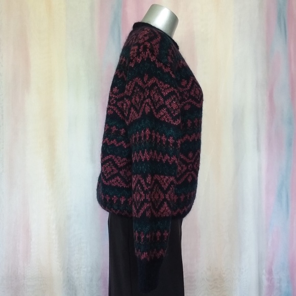 Vintage Winter Sweater - Picture 2 of 5